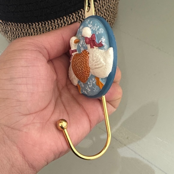 Vintage Cottagecore Wall Hook Goose Bow Heart Avon Country Decor Kitchen 80s - Picture 3 of 5